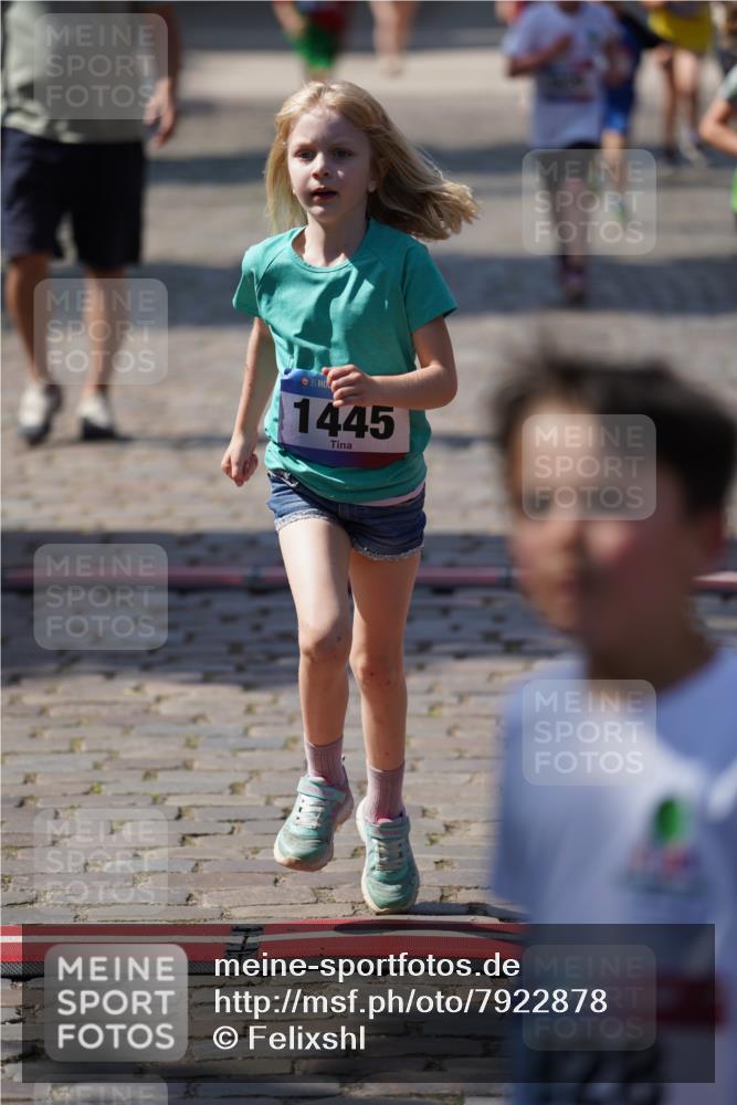 13.06.2025 - Holstenköstenlauf Felixshl http://msf.ph/oto/7922878 13.06.2025 15:39:24 Laufen 70, 277, 568, 820, 1200, 1436, 1445 meine-sportfotos.de