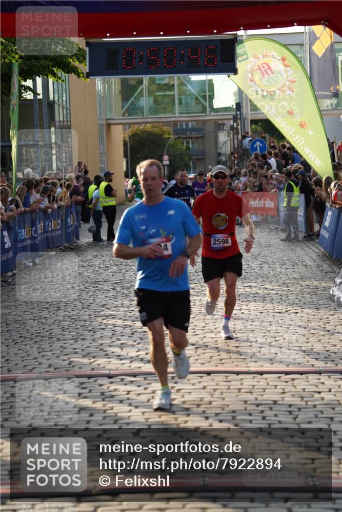 13.06.2025 - Holstenköstenlauf Felixshl http://msf.ph/oto/7922894 13.06.2025 19:50:46 Laufen 2598, 2724, 2769, 2824, 2926, 3016, 3144, 3595 meine-sportfotos.de