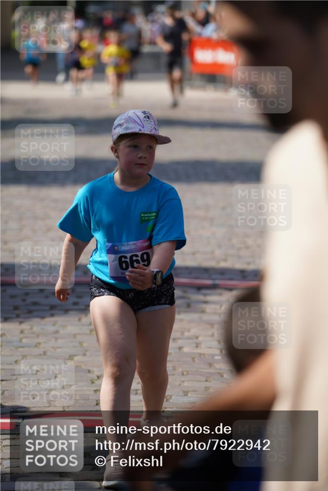 13.06.2025 - Holstenköstenlauf Felixshl http://msf.ph/oto/7922942 13.06.2025 15:39:37 Laufen 90, 668, 669 meine-sportfotos.de