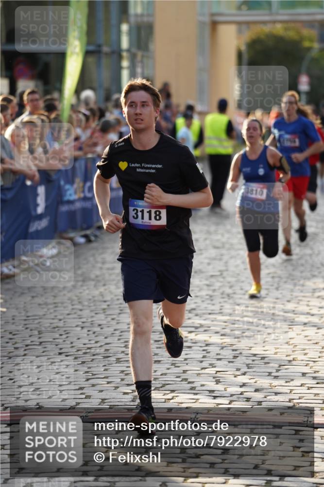 13.06.2025 - Holstenköstenlauf Felixshl http://msf.ph/oto/7922978 13.06.2025 19:51:16 Laufen 2434, 2759, 3118, 3130, 3805, 3810 meine-sportfotos.de