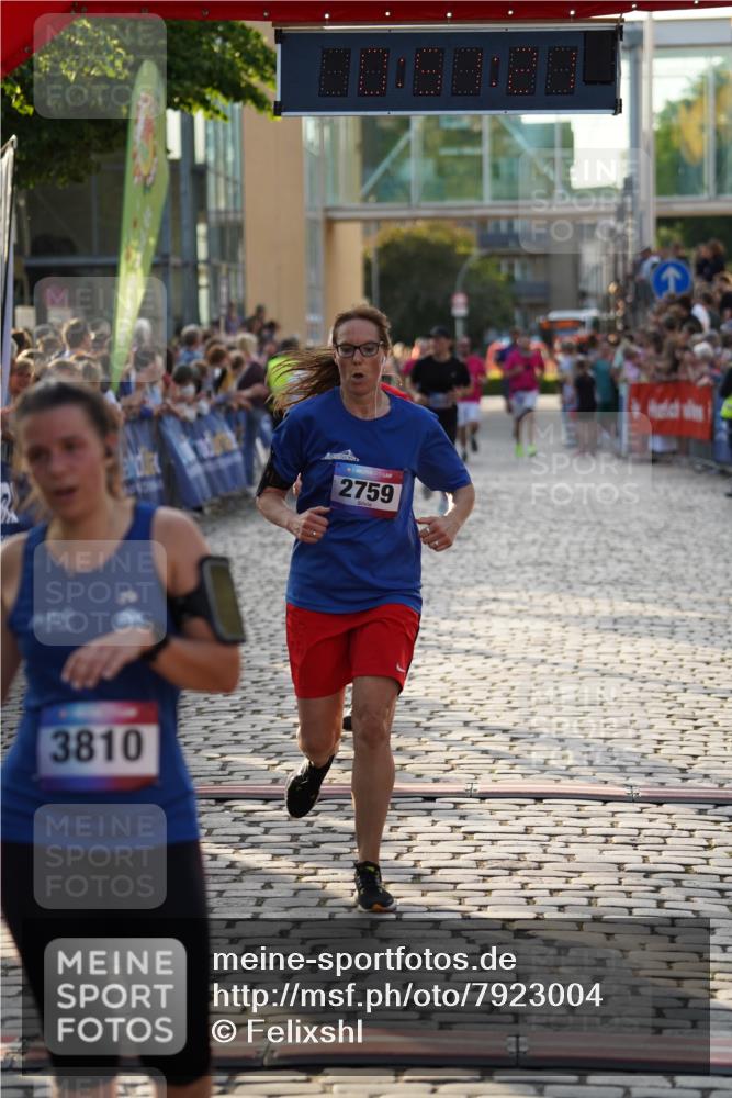 13.06.2025 - Holstenköstenlauf Felixshl http://msf.ph/oto/7923004 13.06.2025 19:51:20 Laufen 2032, 2759, 3118, 3805, 3810 meine-sportfotos.de