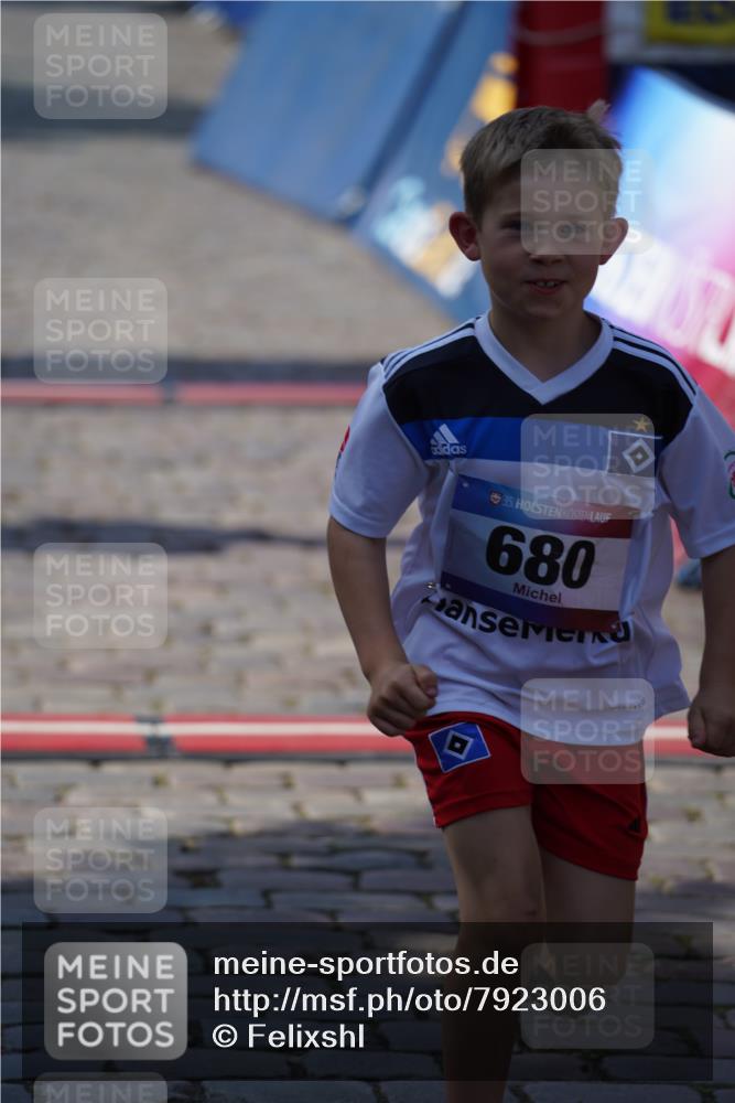13.06.2025 - Holstenköstenlauf Felixshl http://msf.ph/oto/7923006 13.06.2025 15:39:57 Laufen 559, 680, 1194 meine-sportfotos.de