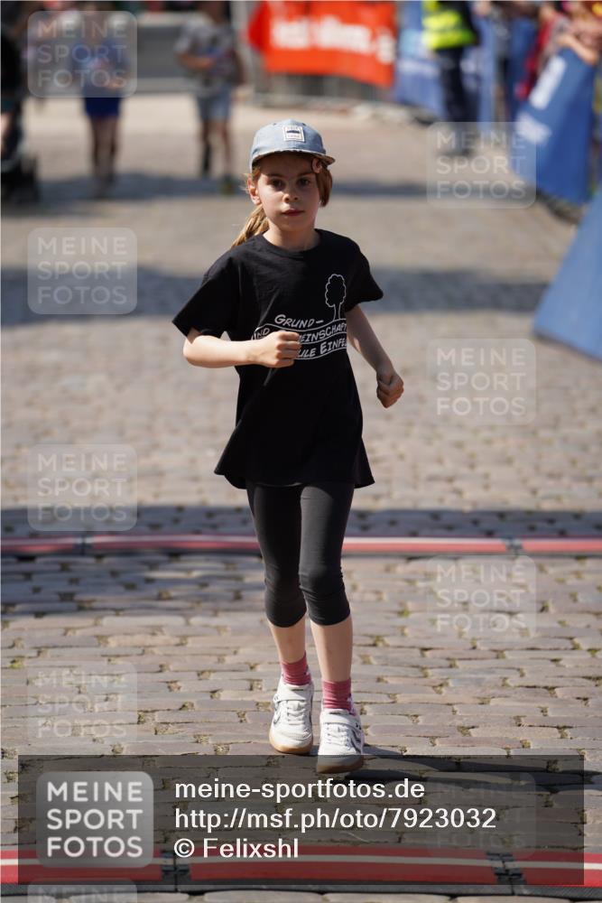 13.06.2025 - Holstenköstenlauf Felixshl http://msf.ph/oto/7923032 13.06.2025 15:40:04 Laufen 559, 1189, 1194, 1822 meine-sportfotos.de