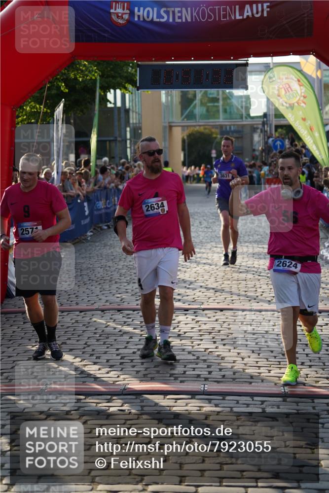 13.06.2025 - Holstenköstenlauf Felixshl http://msf.ph/oto/7923055 13.06.2025 19:51:32 Laufen 2571, 2624, 2634, 3247, 3631 meine-sportfotos.de