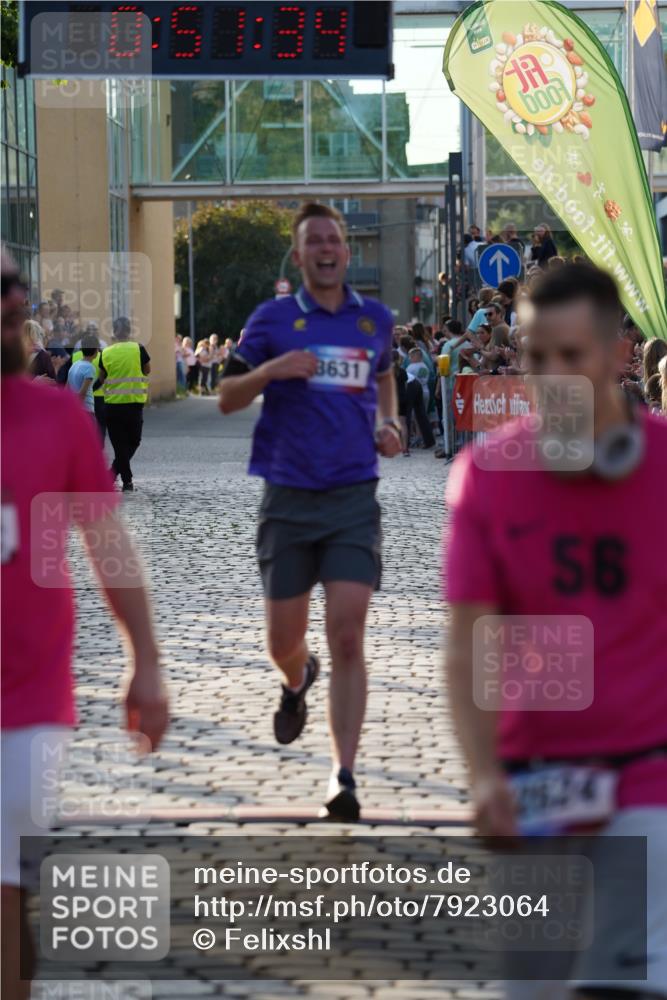13.06.2025 - Holstenköstenlauf Felixshl http://msf.ph/oto/7923064 13.06.2025 19:51:33 Laufen 2126, 2571, 2624, 2634, 3247, 3631 meine-sportfotos.de