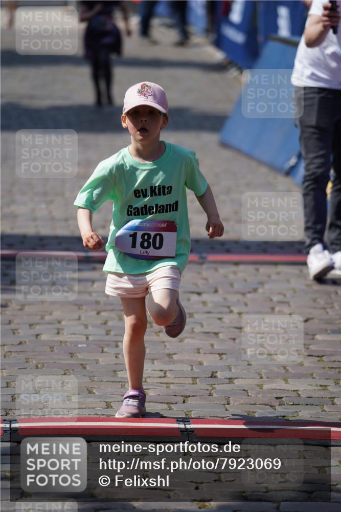 13.06.2025 - Holstenköstenlauf Felixshl http://msf.ph/oto/7923069 13.06.2025 15:40:15 Laufen 180, 181, 184, 681, 1893 meine-sportfotos.de
