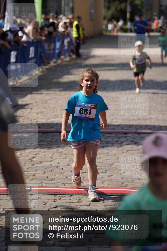 13.06.2025 - Holstenköstenlauf Felixshl http://msf.ph/oto/7923076 13.06.2025 15:40:17 Laufen 180, 181, 184, 681, 1893 meine-sportfotos.de