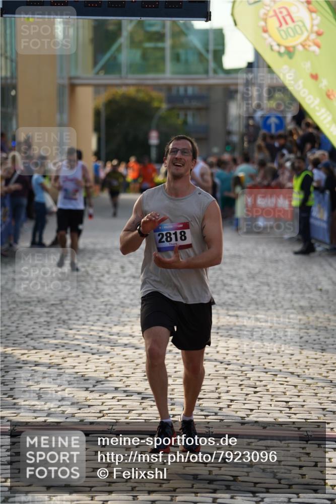 13.06.2025 - Holstenköstenlauf Felixshl http://msf.ph/oto/7923096 13.06.2025 19:51:54 Laufen 2818, 3220, 3620 meine-sportfotos.de