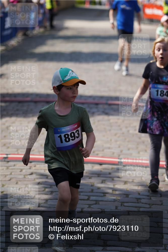 13.06.2025 - Holstenköstenlauf Felixshl http://msf.ph/oto/7923110 13.06.2025 15:40:22 Laufen 181, 184, 1893 meine-sportfotos.de