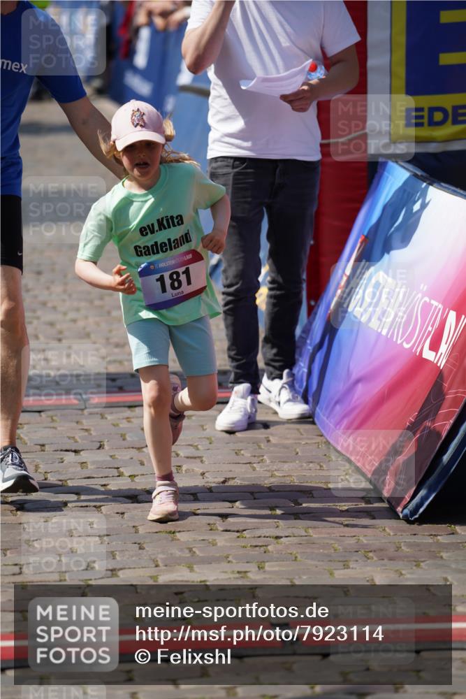 13.06.2025 - Holstenköstenlauf Felixshl http://msf.ph/oto/7923114 13.06.2025 15:40:24 Laufen 181 meine-sportfotos.de