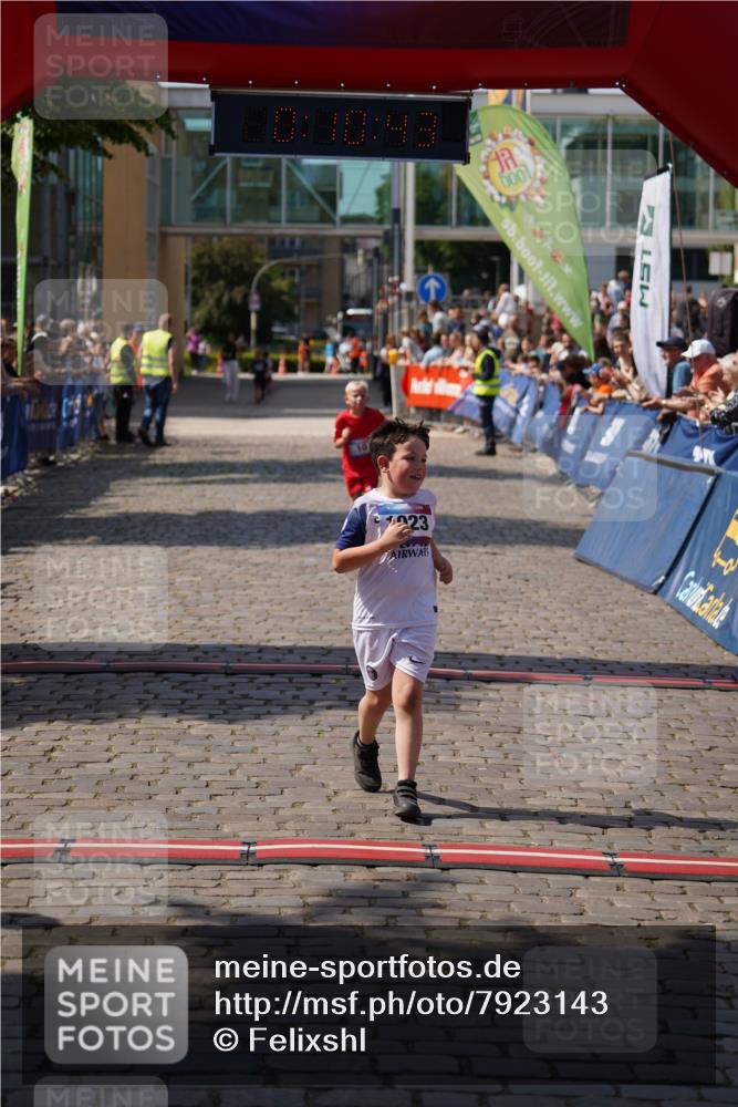 13.06.2025 - Holstenköstenlauf Felixshl http://msf.ph/oto/7923143 13.06.2025 15:40:43 Laufen 10, 1923 meine-sportfotos.de