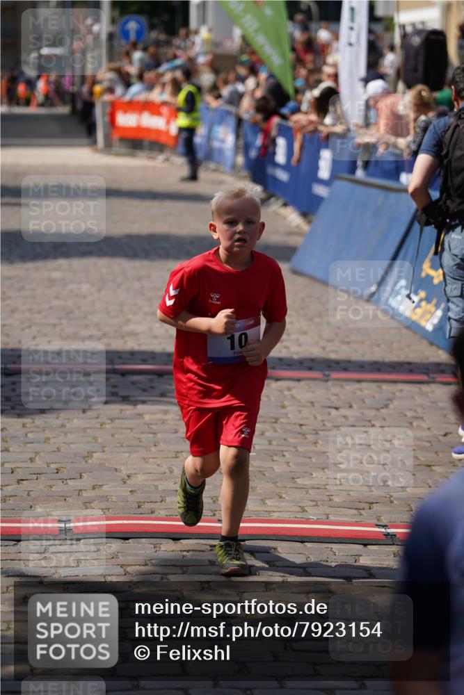 13.06.2025 - Holstenköstenlauf Felixshl http://msf.ph/oto/7923154 13.06.2025 15:40:48 Laufen 10 meine-sportfotos.de