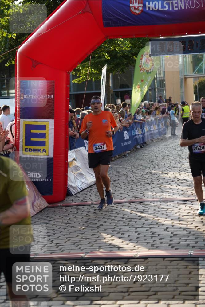 13.06.2025 - Holstenköstenlauf Felixshl http://msf.ph/oto/7923177 13.06.2025 19:52:10 Laufen 2437, 2524, 2997, 3594, 3913 meine-sportfotos.de
