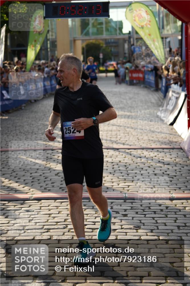 13.06.2025 - Holstenköstenlauf Felixshl http://msf.ph/oto/7923186 13.06.2025 19:52:12 Laufen 2437, 2524, 2997, 3913 meine-sportfotos.de