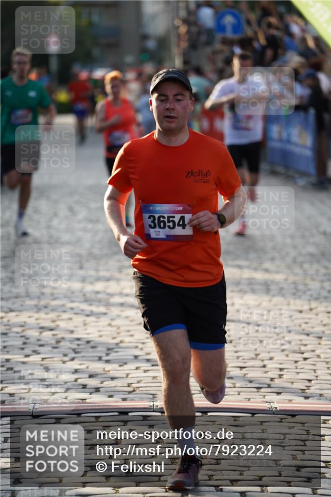 13.06.2025 - Holstenköstenlauf Felixshl http://msf.ph/oto/7923224 13.06.2025 19:52:29 Laufen 2012, 2063, 3059, 3654 meine-sportfotos.de