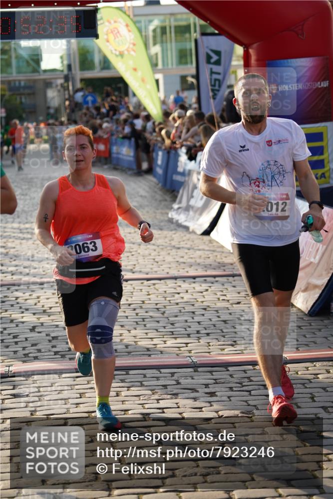 13.06.2025 - Holstenköstenlauf Felixshl http://msf.ph/oto/7923246 13.06.2025 19:52:34 Laufen 2012, 2063, 3059 meine-sportfotos.de