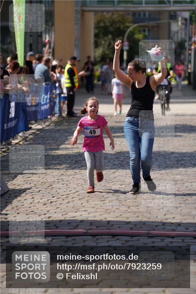 13.06.2025 - Holstenköstenlauf Felixshl http://msf.ph/oto/7923259 13.06.2025 15:42:01 Laufen 49 meine-sportfotos.de