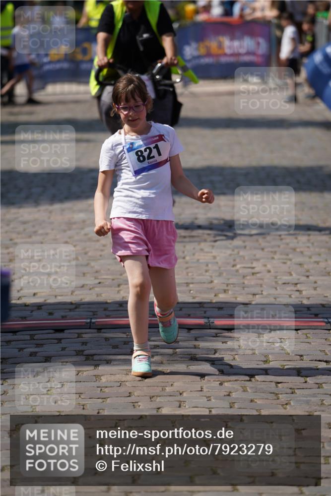 13.06.2025 - Holstenköstenlauf Felixshl http://msf.ph/oto/7923279 13.06.2025 15:42:14 Laufen 821 meine-sportfotos.de
