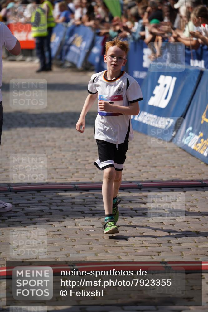 13.06.2025 - Holstenköstenlauf Felixshl http://msf.ph/oto/7923355 13.06.2025 16:06:04 Laufen 35, 166, 963 meine-sportfotos.de