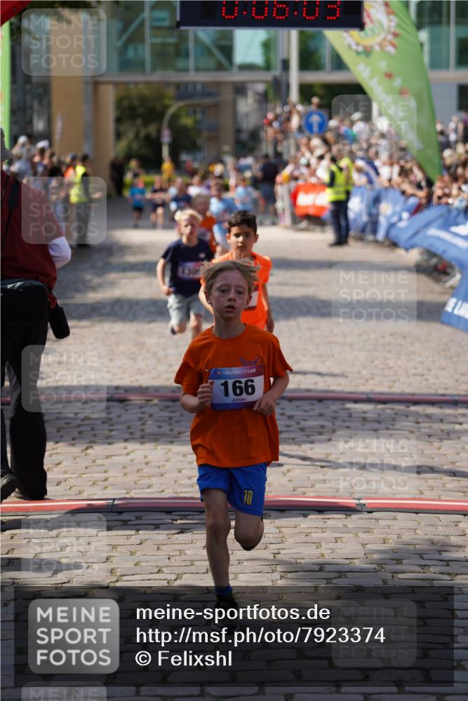13.06.2025 - Holstenköstenlauf Felixshl http://msf.ph/oto/7923374 13.06.2025 16:06:12 Laufen 62, 166, 168, 314, 952, 963, 1155, 1300 meine-sportfotos.de