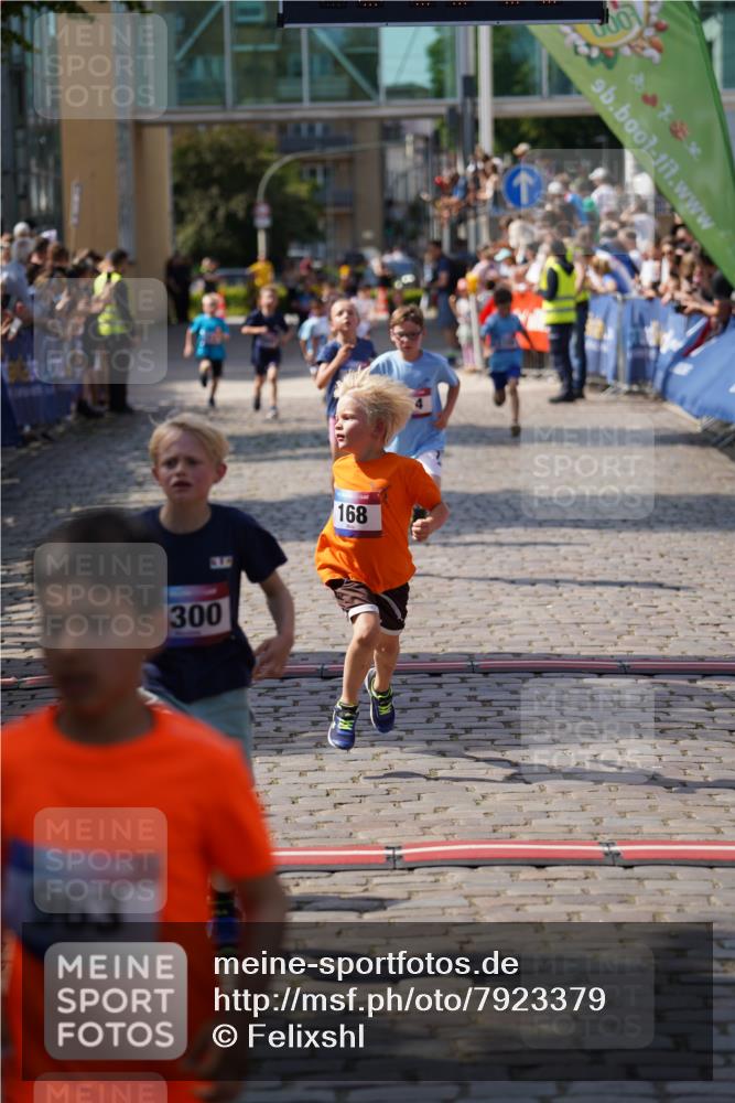 13.06.2025 - Holstenköstenlauf Felixshl http://msf.ph/oto/7923379 13.06.2025 16:06:15 Laufen 62, 168, 314, 319, 714, 952, 963, 1155, 1300, 1865, 1869 meine-sportfotos.de