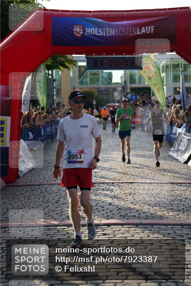 13.06.2025 - Holstenköstenlauf Felixshl http://msf.ph/oto/7923387 13.06.2025 19:53:26 Laufen 2053, 2661, 2664, 3847 meine-sportfotos.de