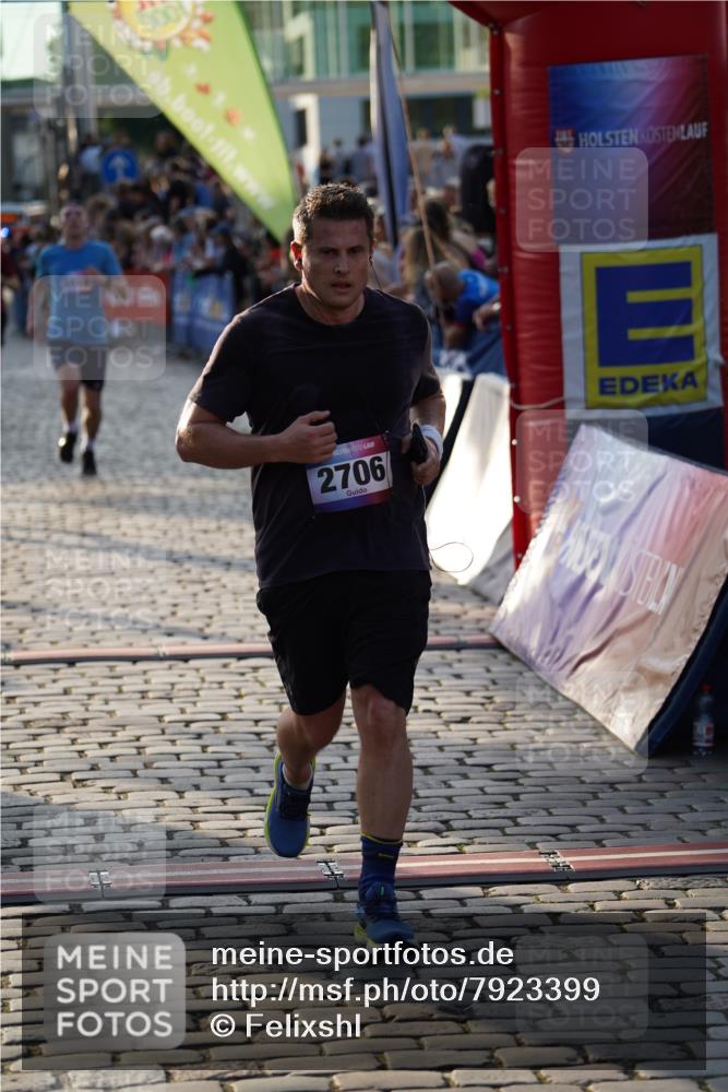 13.06.2025 - Holstenköstenlauf Felixshl http://msf.ph/oto/7923399 13.06.2025 19:53:37 Laufen 2467, 2493, 2498, 2706, 3158, 3742, 3919 meine-sportfotos.de