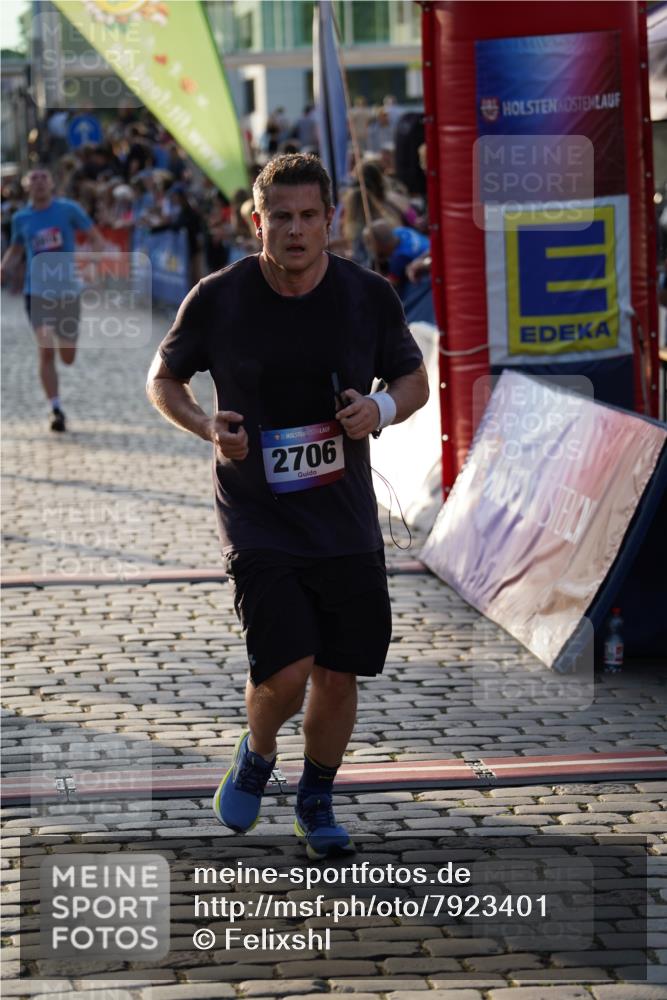 13.06.2025 - Holstenköstenlauf Felixshl http://msf.ph/oto/7923401 13.06.2025 19:53:37 Laufen 2467, 2493, 2498, 2706, 3158, 3742, 3919 meine-sportfotos.de