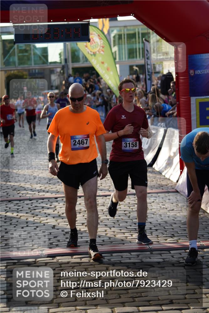13.06.2025 - Holstenköstenlauf Felixshl http://msf.ph/oto/7923429 13.06.2025 19:53:43 Laufen 2467, 2476, 2493, 2498, 2722, 3158, 3189, 3742, 3919 meine-sportfotos.de