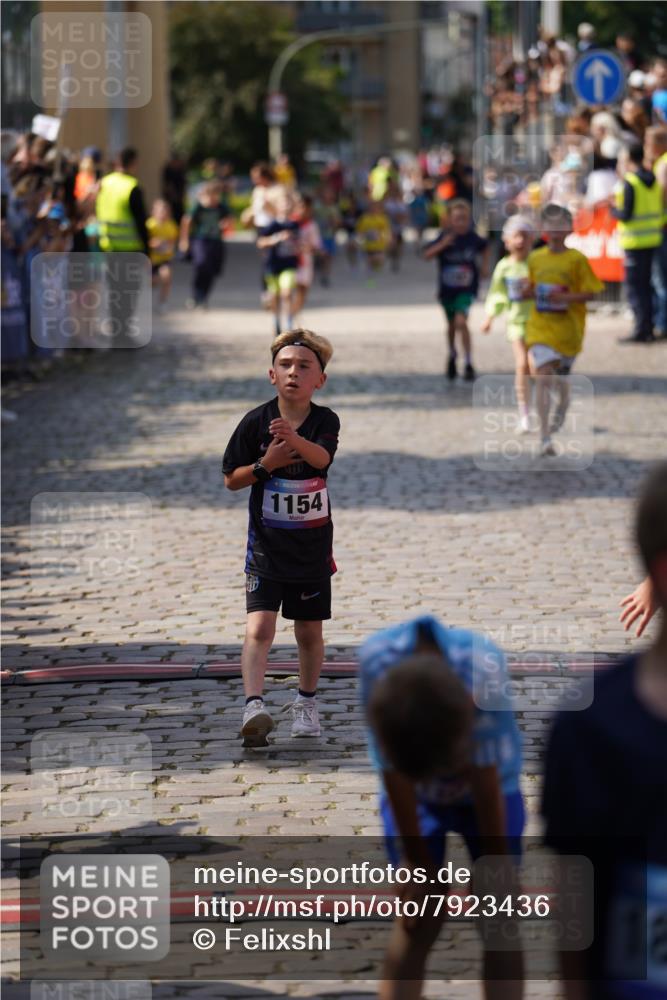 13.06.2025 - Holstenköstenlauf Felixshl http://msf.ph/oto/7923436 13.06.2025 16:06:28 Laufen 210, 449, 602, 1154, 1188, 1283, 1859 meine-sportfotos.de