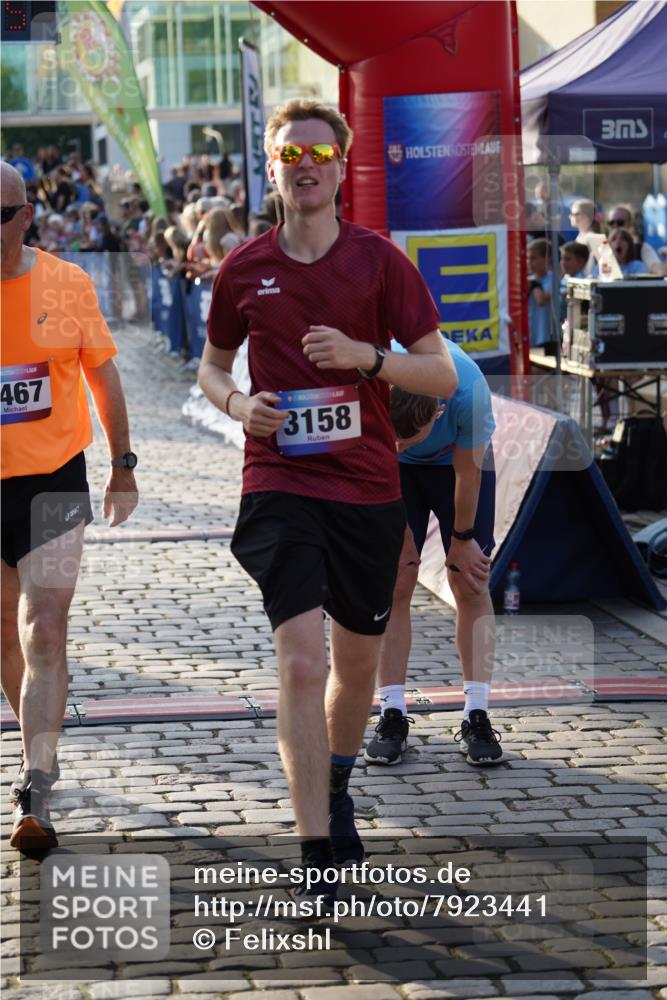 13.06.2025 - Holstenköstenlauf Felixshl http://msf.ph/oto/7923441 13.06.2025 19:53:44 Laufen 2476, 2493, 2498, 2722, 2929, 3158, 3189, 3742 meine-sportfotos.de