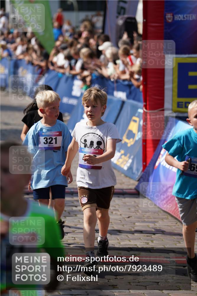 13.06.2025 - Holstenköstenlauf Felixshl http://msf.ph/oto/7923489 13.06.2025 16:06:46 Laufen 171, 296, 307, 311, 321, 460, 462, 466, 698, 860, 1048, 1147, 1384, 1386, 1387 meine-sportfotos.de