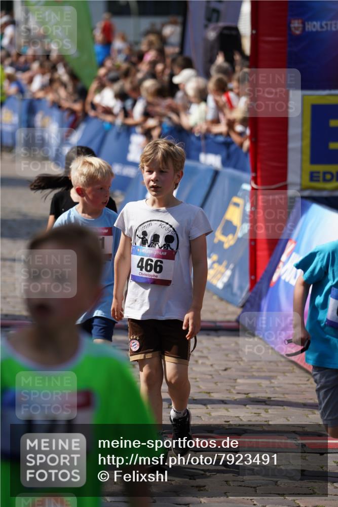 13.06.2025 - Holstenköstenlauf Felixshl http://msf.ph/oto/7923491 13.06.2025 16:06:46 Laufen 171, 296, 307, 311, 321, 460, 462, 466, 698, 860, 1048, 1147, 1384, 1386, 1387 meine-sportfotos.de