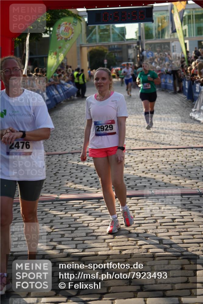 13.06.2025 - Holstenköstenlauf Felixshl http://msf.ph/oto/7923493 13.06.2025 19:53:55 Laufen 2476, 2864, 2929, 3063 meine-sportfotos.de