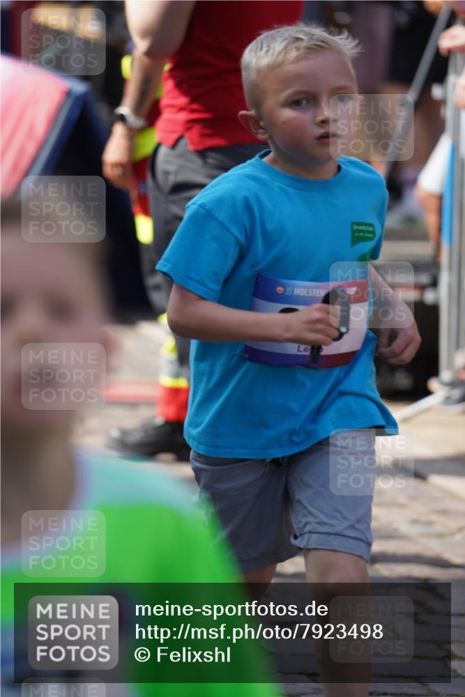 13.06.2025 - Holstenköstenlauf Felixshl http://msf.ph/oto/7923498 13.06.2025 16:06:47 Laufen 296, 307, 311, 321, 460, 462, 698, 860, 957, 1048, 1147, 1306, 1384, 1386, 1387 meine-sportfotos.de