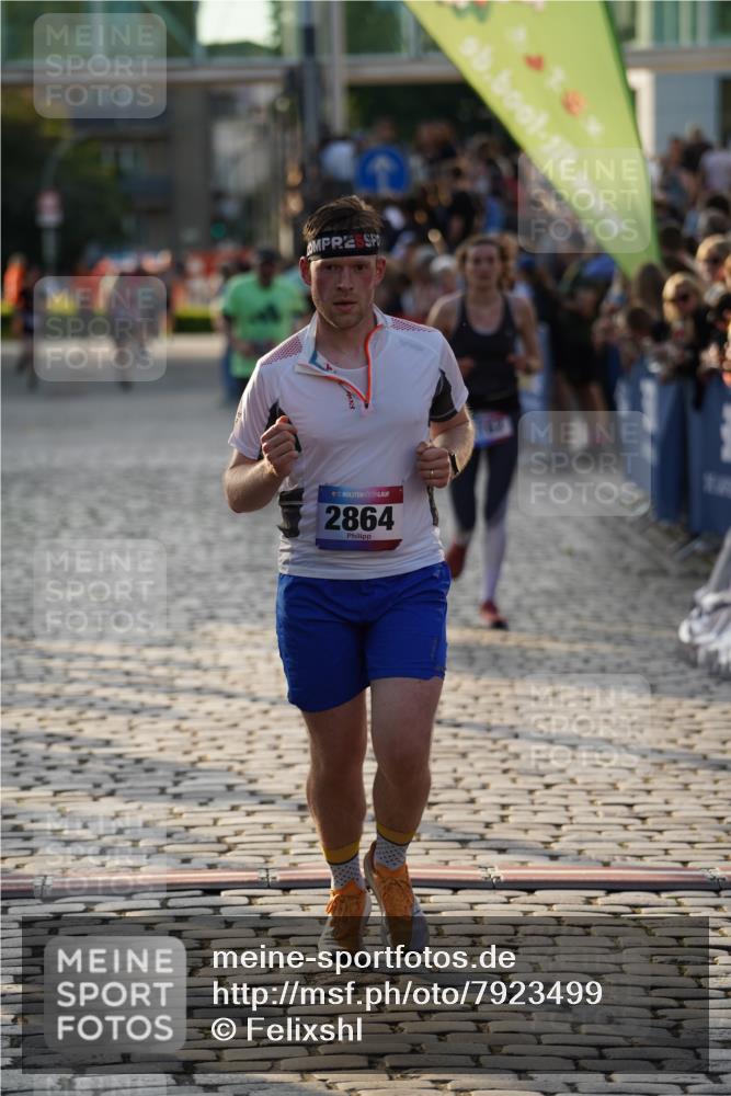 13.06.2025 - Holstenköstenlauf Felixshl http://msf.ph/oto/7923499 13.06.2025 19:54:02 Laufen 2162, 2864, 3844 meine-sportfotos.de