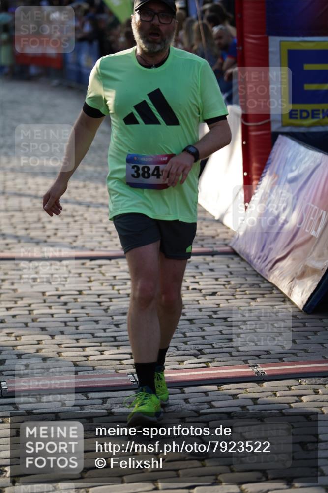 13.06.2025 - Holstenköstenlauf Felixshl http://msf.ph/oto/7923522 13.06.2025 19:54:09 Laufen 3778, 3844 meine-sportfotos.de