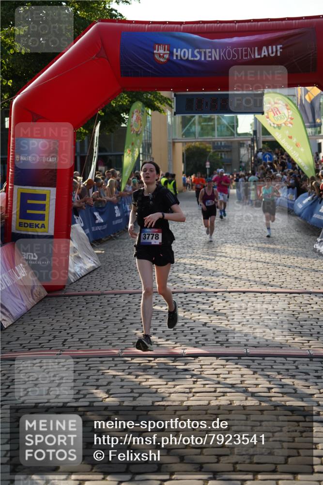 13.06.2025 - Holstenköstenlauf Felixshl http://msf.ph/oto/7923541 13.06.2025 19:54:16 Laufen 2325, 2776, 3673, 3778 meine-sportfotos.de