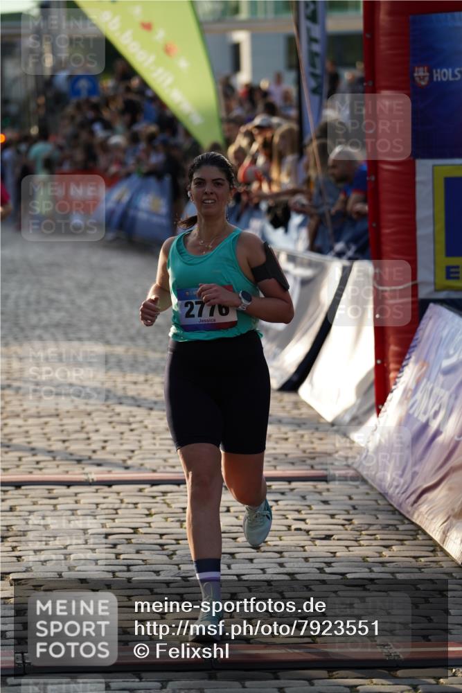 13.06.2025 - Holstenköstenlauf Felixshl http://msf.ph/oto/7923551 13.06.2025 19:54:20 Laufen 2325, 2776, 2812, 3231, 3302, 3600, 3673 meine-sportfotos.de