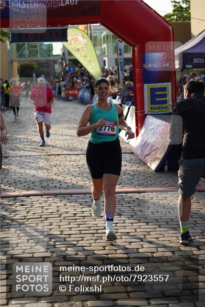 13.06.2025 - Holstenköstenlauf Felixshl http://msf.ph/oto/7923557 13.06.2025 19:54:21 Laufen 2325, 2776, 2812, 2869, 3231, 3302, 3600, 3673 meine-sportfotos.de