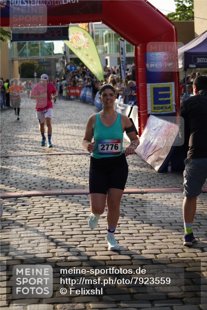 13.06.2025 - Holstenköstenlauf Felixshl http://msf.ph/oto/7923559 13.06.2025 19:54:22 Laufen 2325, 2776, 2812, 2869, 3231, 3302, 3600, 3673 meine-sportfotos.de
