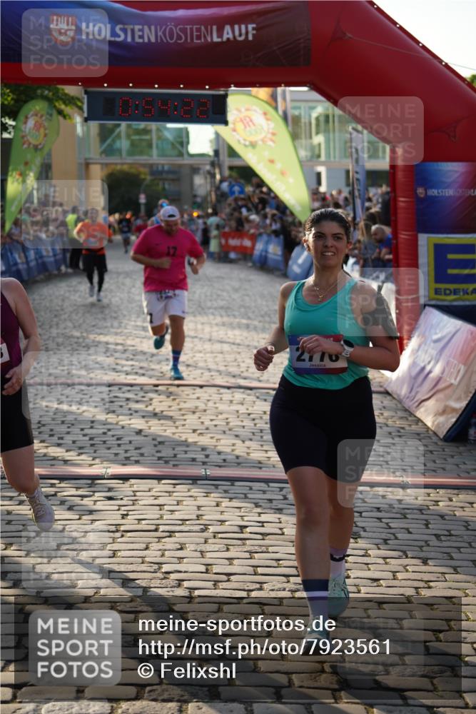 13.06.2025 - Holstenköstenlauf Felixshl http://msf.ph/oto/7923561 13.06.2025 19:54:22 Laufen 2325, 2776, 2812, 2869, 3231, 3302, 3600, 3673 meine-sportfotos.de