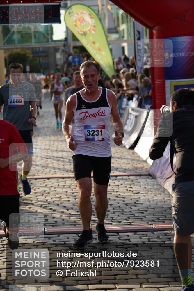 13.06.2025 - Holstenköstenlauf Felixshl http://msf.ph/oto/7923581 13.06.2025 19:54:30 Laufen 2028, 2092, 2869, 2882, 3231, 3302, 3675, 3749, 3874 meine-sportfotos.de