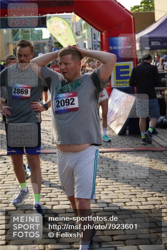 13.06.2025 - Holstenköstenlauf Felixshl http://msf.ph/oto/7923601 13.06.2025 19:54:36 Laufen 2149, 2367, 2882, 3675, 3749, 3874 meine-sportfotos.de