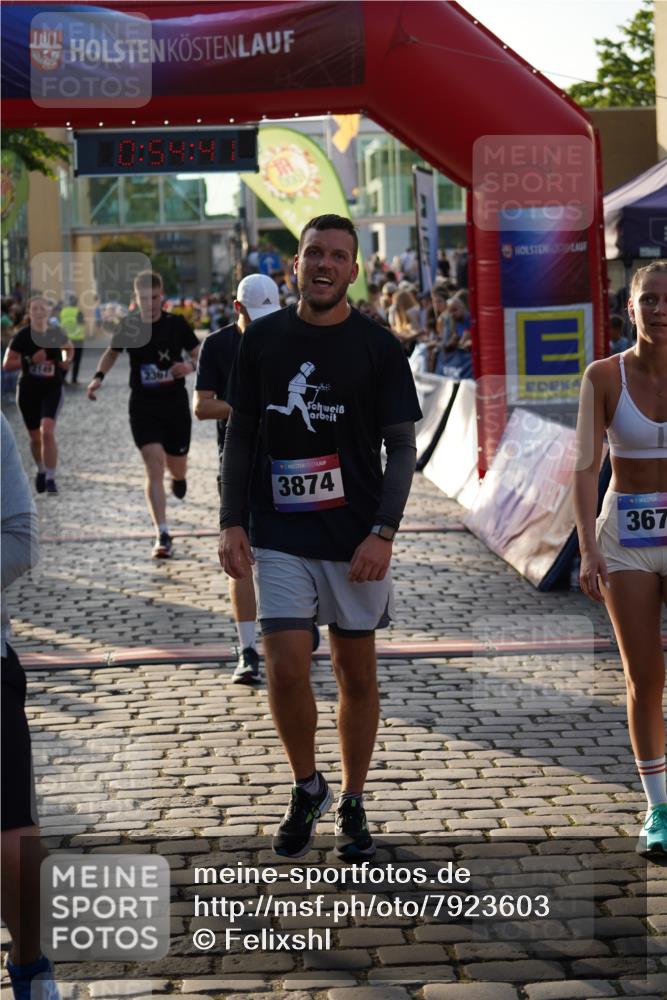 13.06.2025 - Holstenköstenlauf Felixshl http://msf.ph/oto/7923603 13.06.2025 19:54:40 Laufen 2149, 2367, 2882, 3749 meine-sportfotos.de