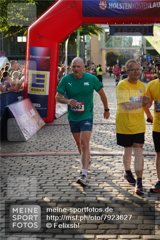 13.06.2025 - Holstenköstenlauf Felixshl http://msf.ph/oto/7923627 13.06.2025 19:55:01 Laufen 2517, 3062, 3160, 3169, 3172, 3592 meine-sportfotos.de