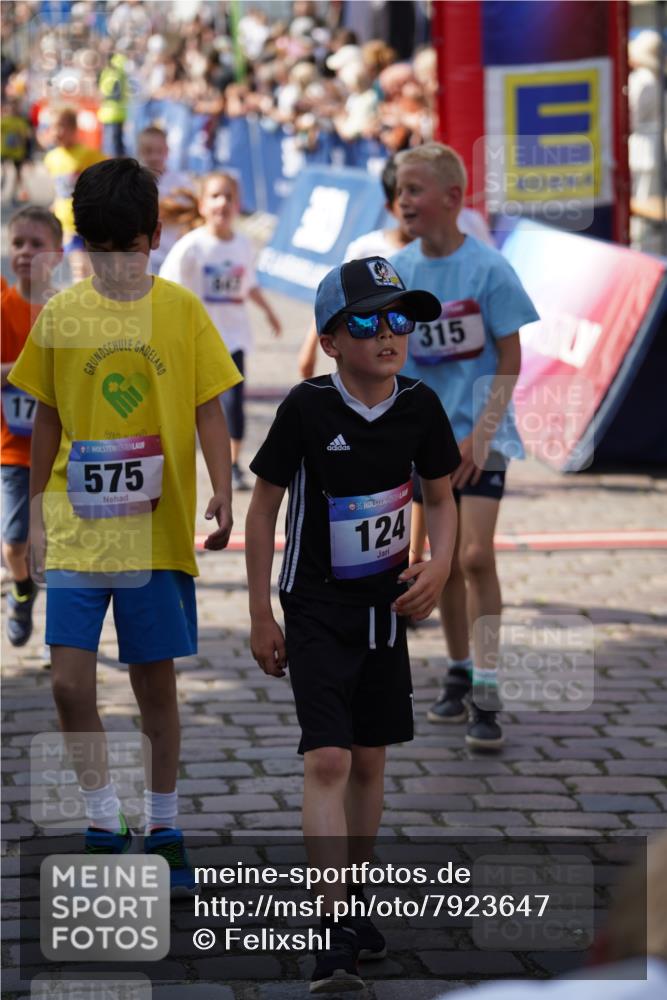 13.06.2025 - Holstenköstenlauf Felixshl http://msf.ph/oto/7923647 13.06.2025 16:07:20 Laufen 53, 170, 172, 197, 298, 312, 315, 323, 579, 589, 688, 847, 863, 865, 1146, 1150, 1808 meine-sportfotos.de