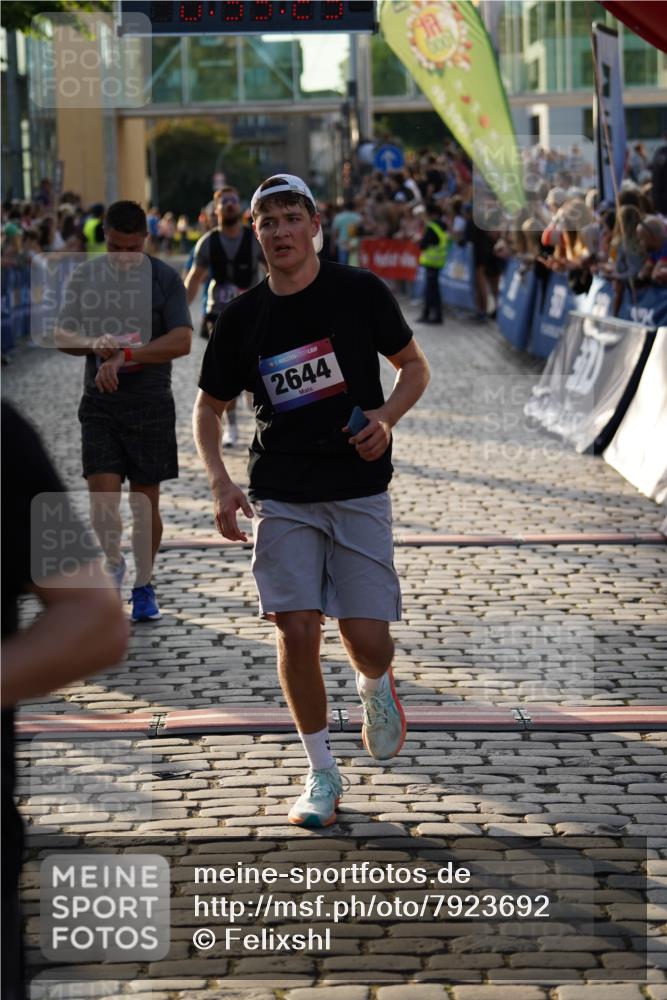 13.06.2025 - Holstenköstenlauf Felixshl http://msf.ph/oto/7923692 13.06.2025 19:55:22 Laufen 2280, 2420, 2424, 2644, 2710, 2719, 3707, 3739 meine-sportfotos.de