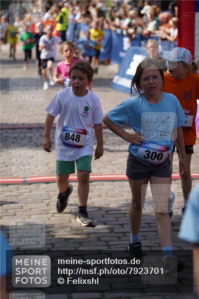 13.06.2025 - Holstenköstenlauf Felixshl http://msf.ph/oto/7923701 13.06.2025 16:07:35 Laufen 173, 174, 196, 301, 593, 595, 596, 601, 703, 842, 848, 953, 1045, 1286, 1313, 1382, 1873 meine-sportfotos.de