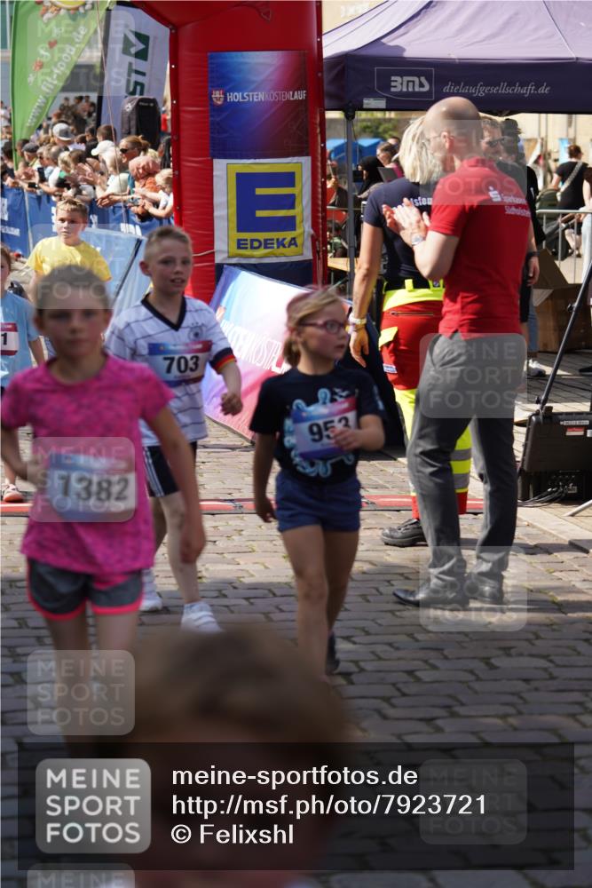 13.06.2025 - Holstenköstenlauf Felixshl http://msf.ph/oto/7923721 13.06.2025 16:07:40 Laufen 173, 196, 297, 301, 593, 595, 596, 601, 703, 842, 853, 959, 974, 1045, 1313, 1412, 1873 meine-sportfotos.de